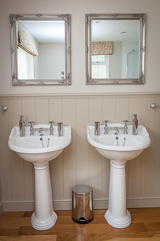 Stoodleigh Court Coach House Bed and Breakfast Tiverton  Εξωτερικό φωτογραφία