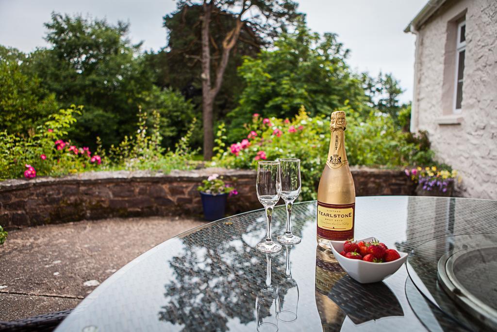Stoodleigh Court Coach House Bed and Breakfast Tiverton  Εξωτερικό φωτογραφία