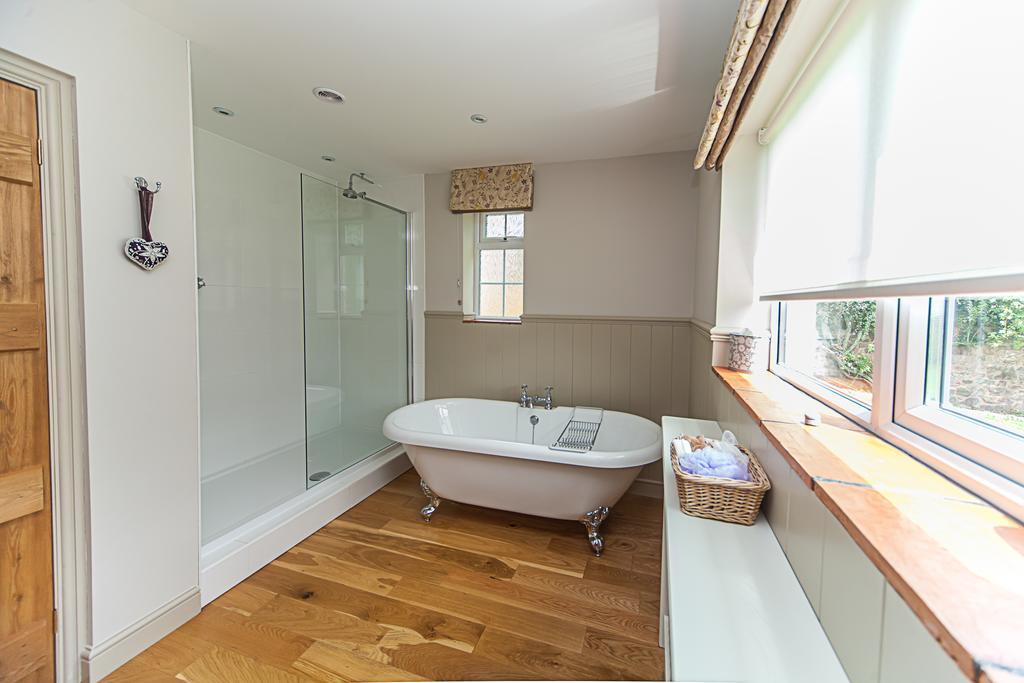 Stoodleigh Court Coach House Bed and Breakfast Tiverton  Εξωτερικό φωτογραφία